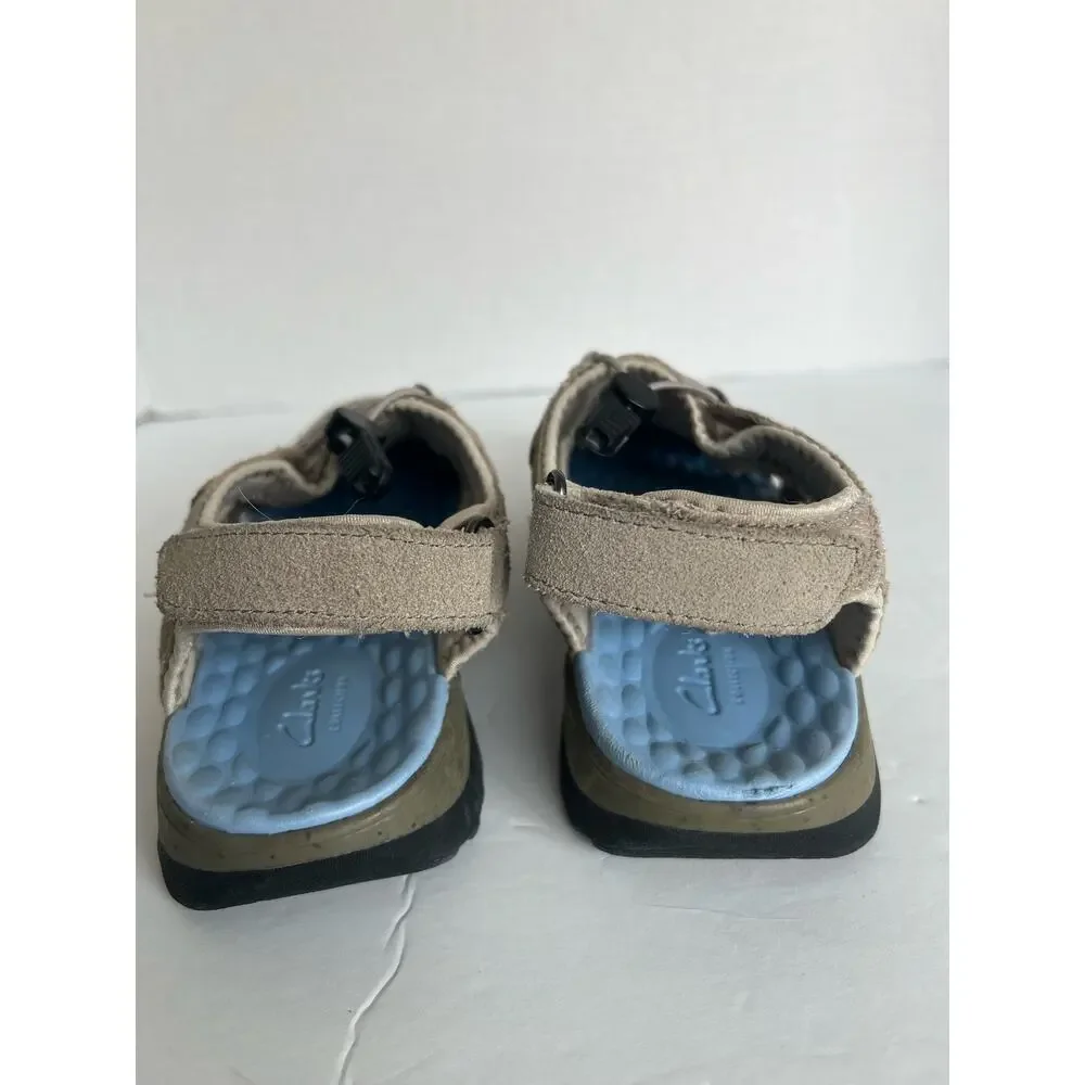 Clarks gently preloved